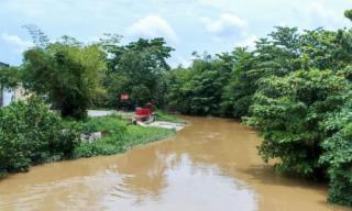 Pekerjaan normalisasi/restorasi sungai kota Di Duga fiktif